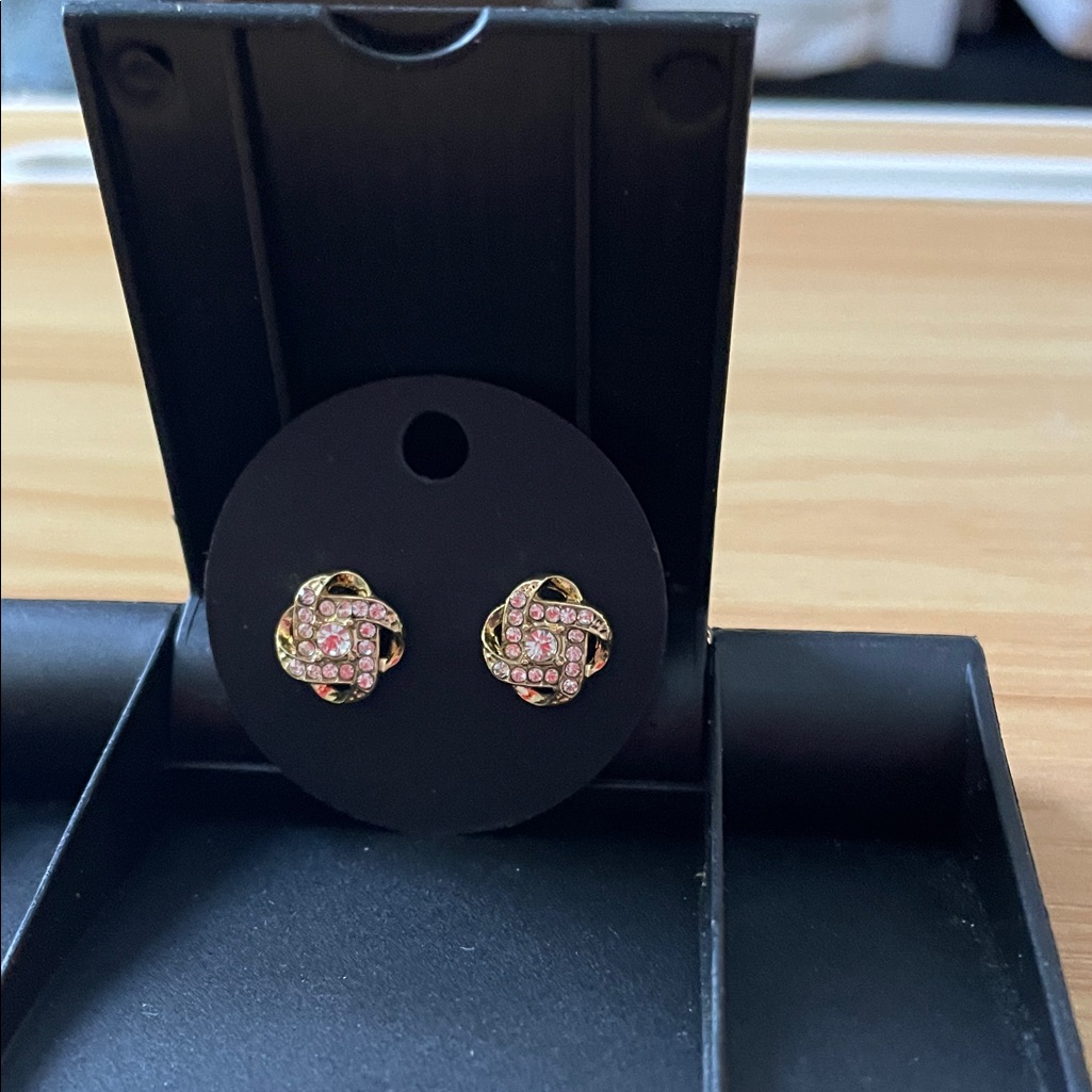 Elegant Gold Stud Earrings